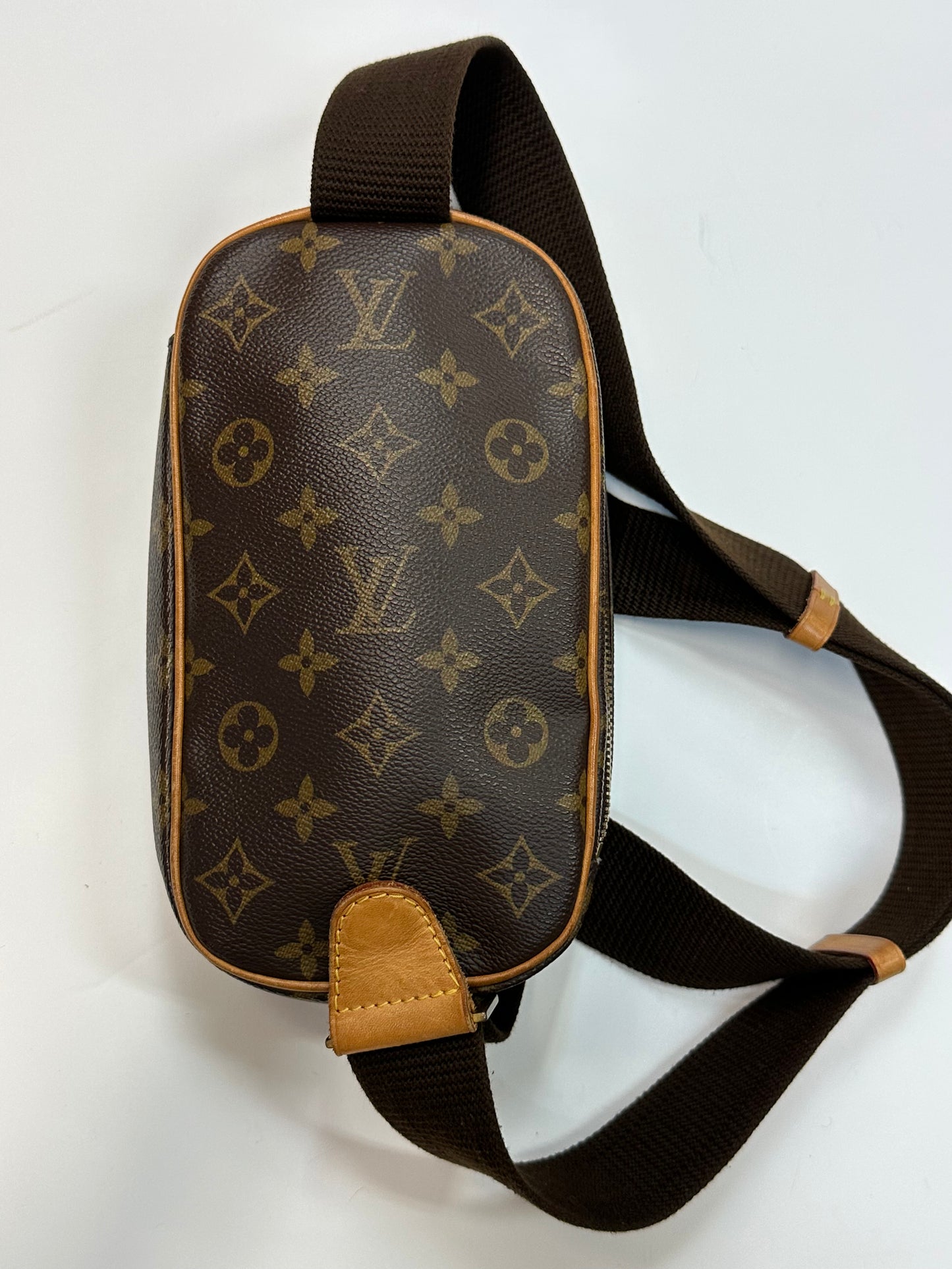 LV Monogram Canvas Pochette Gange