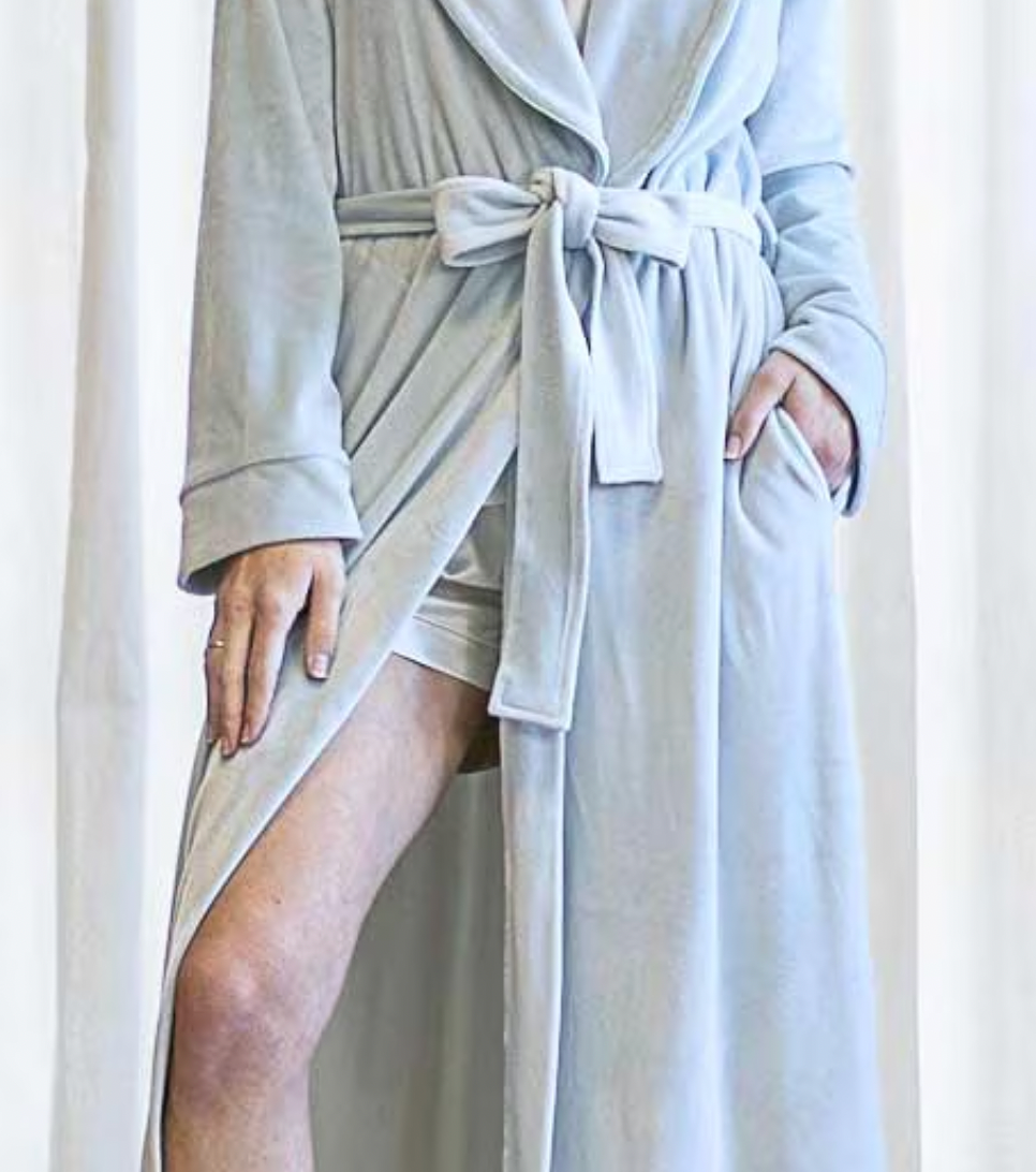 Ice Harbin Robe