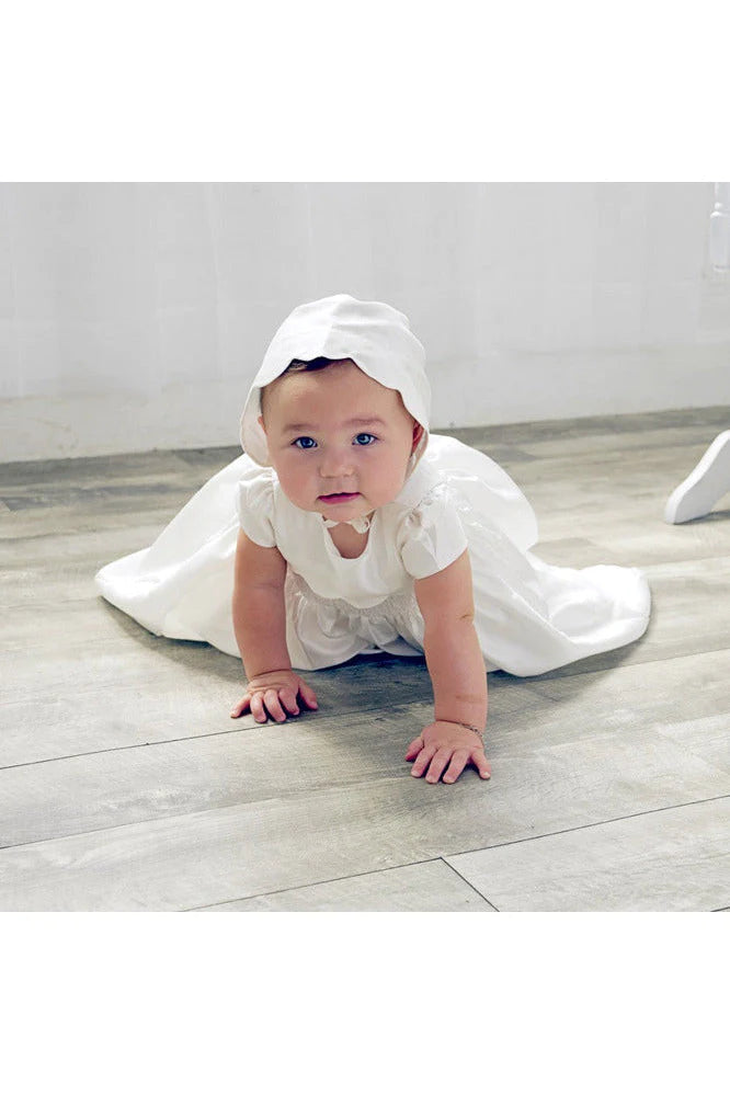 Scallop Girl Christening Gown & Bonnet