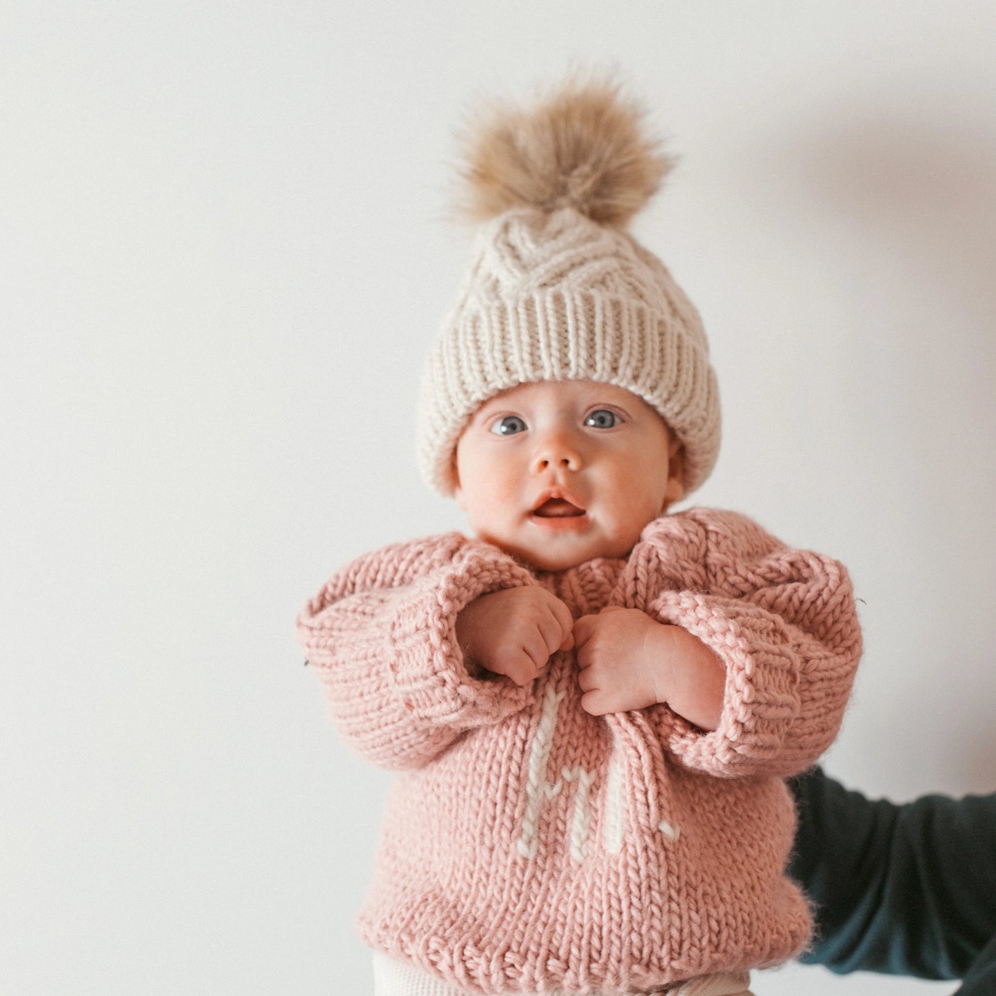 "Hi" Rosy Sweater
