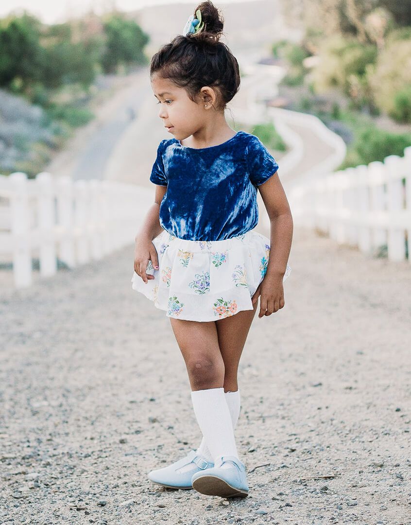 Ivory Classic Cable Knee High Sock