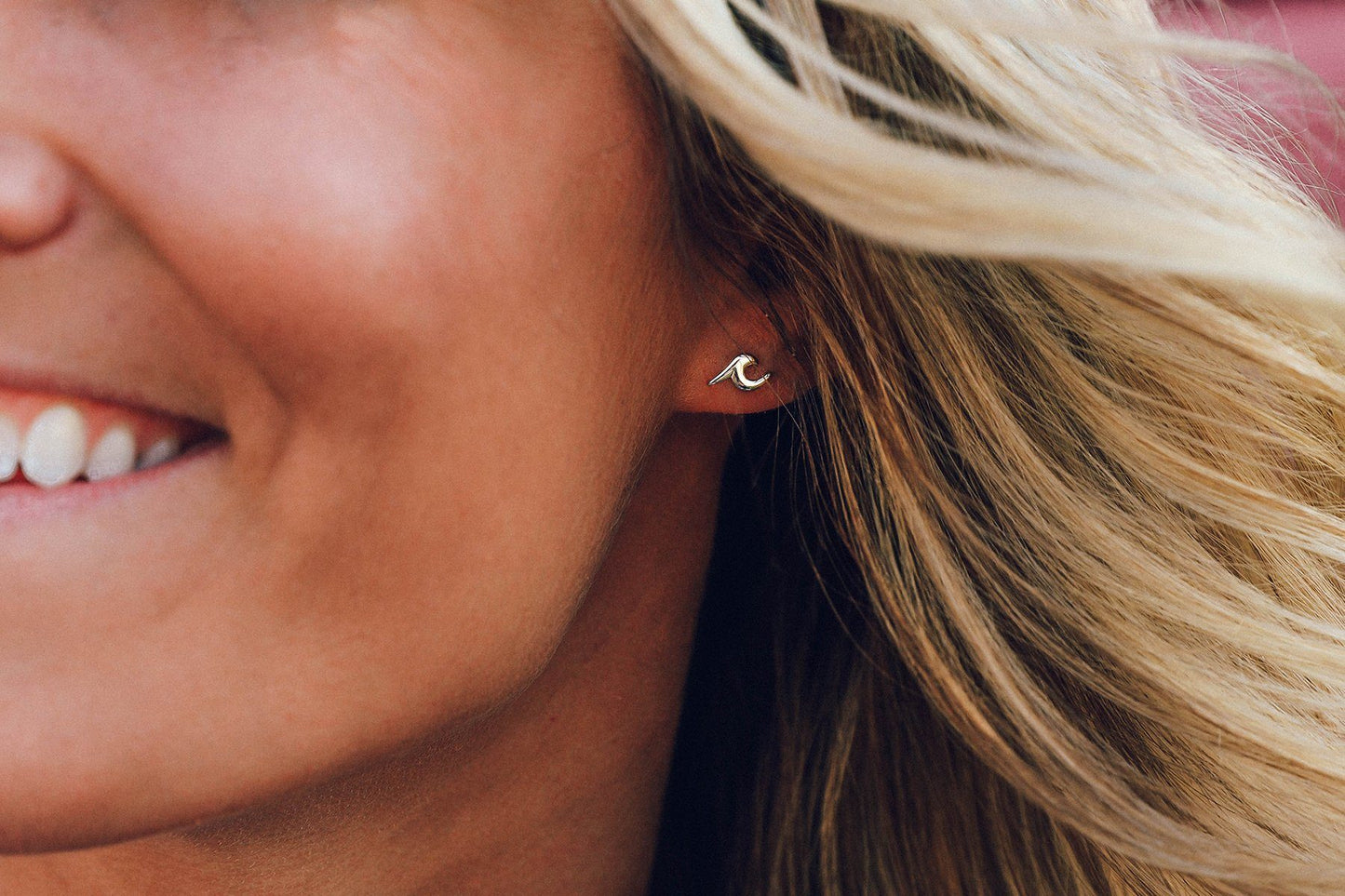 Wave Stud Earring Pura Vida