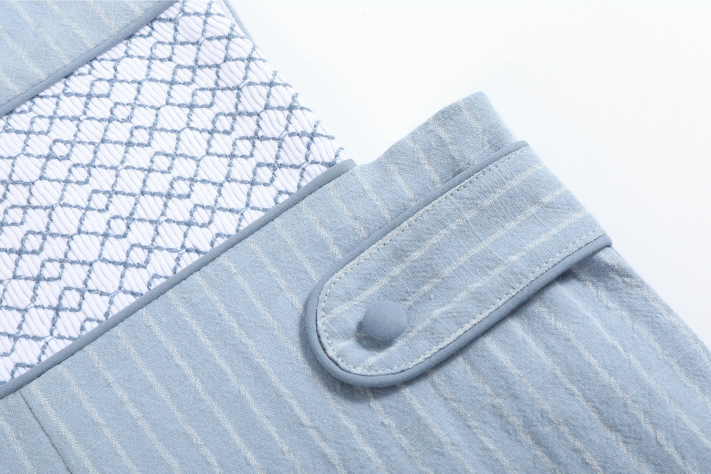 Light Bl Pinstripe Smock JJ