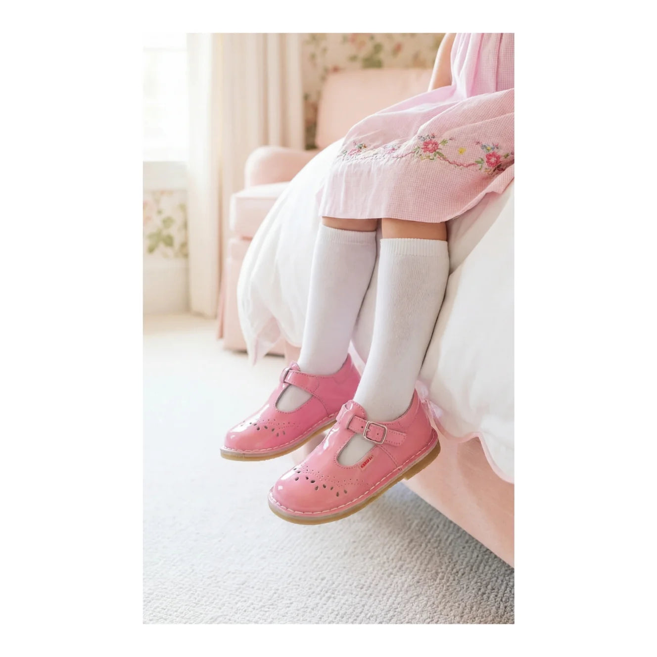 Pink Chloe Scalloped MJ