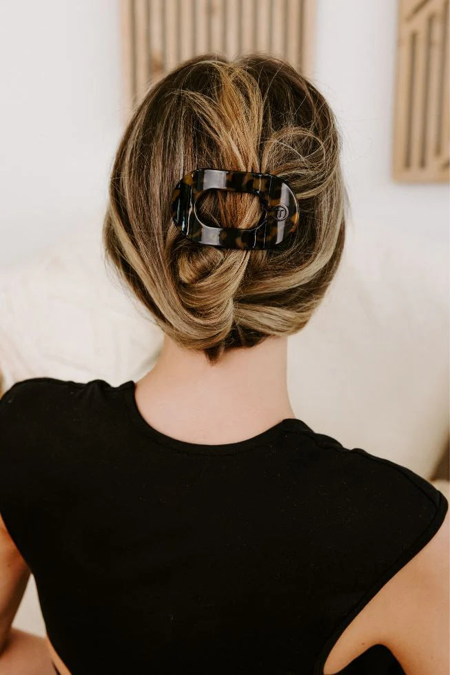 Tortoise Flat Round Hair Clip