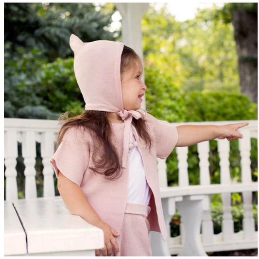 Pointed Knit Bonnet